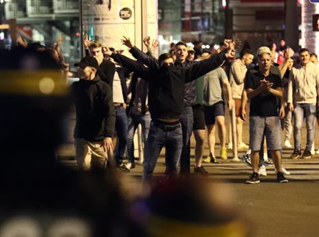 החוליגנים שוב גרמו למהומות (getty)