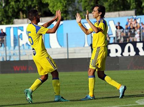 מכבד את הקזחים. בניון (אודי ציטיאט)