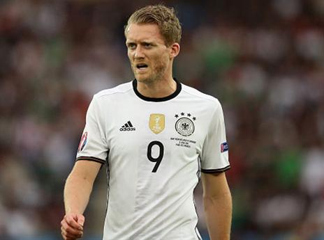 בדרך לדורטמונד. שורלה (getty)