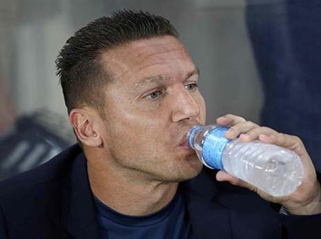 מצפים לו ימים לא פשוטים. בכר (דני מרון)