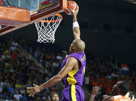 רוזפלט בחולון. חיזוק לאדומים