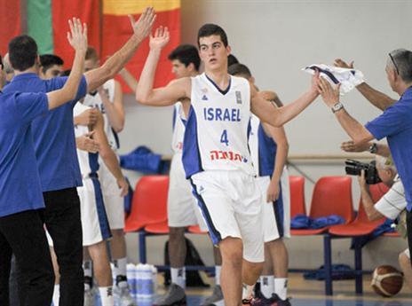 תומר לוינסון (פיב"א)