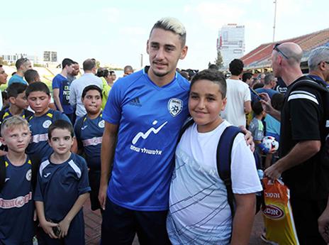 לא צריך להיות בנבחרת כדי לצאת לחו"ל (אלן שיבר)