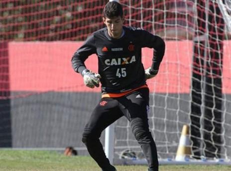 טננבאום. מחליף את אוחיון על הספסל הצהוב (האתר הרשמי של מכבי ת"א)