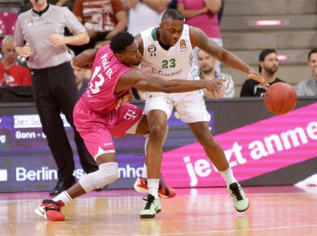 דרושפאקה ממשיכה להרשים. ג'יימס אנדרסון