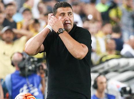 "ספגנו גולים שטותיים", נעים (דני מרון)