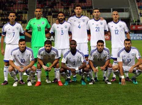 אחרי שנשארו עם המחמאות מול איטליה, הפעם השחקנים רצו רק נקודות (אודי ציטיאט)