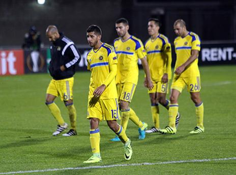 מכבי ת"א עם החרב על הצוואר (צילום: אודי ציטיאט)