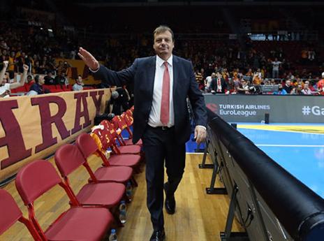 עתמאן. תומפסון מחכה להזדמנות ממנו (Getty)