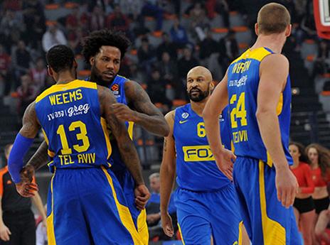 הצהובים חגגו בענק בפיראוס (getty)