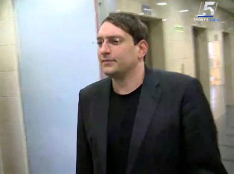 כבירי מגיע לפגישה במשרדי ההתאחדות. רגע שפל להפועל ת"א