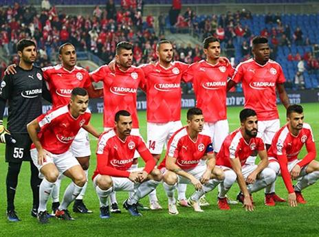 מסודרים גם בצילומים לפני המשחק (דני מרון)