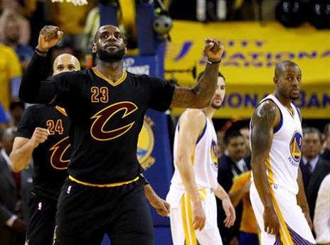 לברון הריח דם, והגיע בקלאץ' (getty)