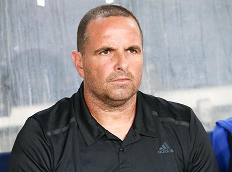 מחכה לבואו של בן בסט, בן שמעון