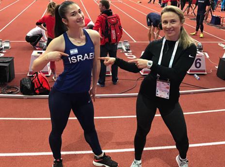 ויסמן ואמה, המאמנת שלה