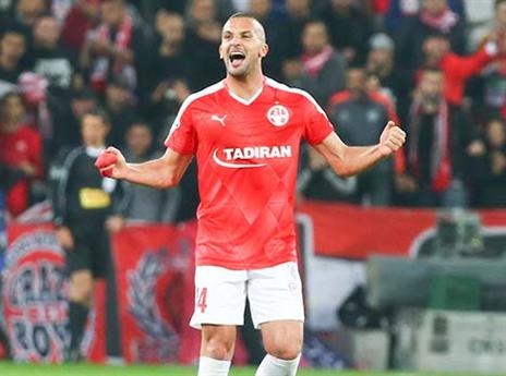 דייק בפנדל, שהביא את הניצחון. שהר (דני מרון)