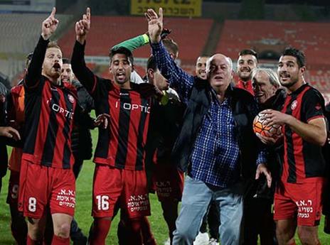 "הפועל ר"ג בדם שלי". דולינר חוגג (אלן שיבר)