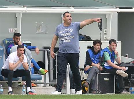 הוא יחליט. קורצקי (יוסי שקל)