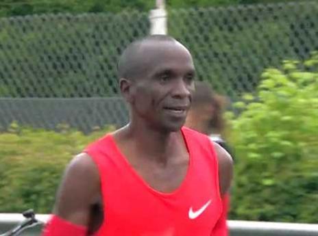 כמעט. קיפצ'וגה (טוויטר)