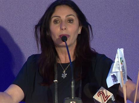 רוצה לייצר שגרירים חדשים לישראל. רגב