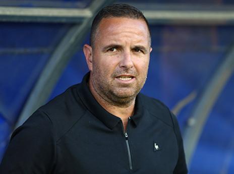 בן שמעון. רוצה לראות את ז'אורז'יניו באשדוד (לירון מולדובן)