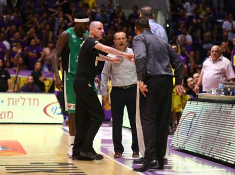 התעמתו מילולית. רחימי ושמיר (לירון מולדובן)