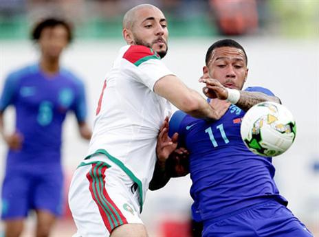 בישל את השער הראשון. דפאיי (הטוויטר הרשמי של נבחרת הולנד)