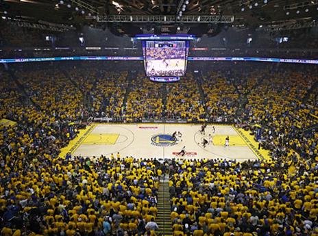 ה-"אורקל ארנה" רצה לראות את הסיפור נגמר במשחק החמישי (getty)