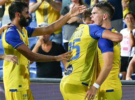 המשחק המרכזי במחזור הפתיחה ביום ראשון (צילום: דני מרון)