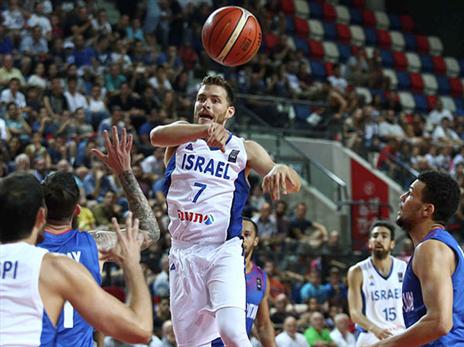 המצטיין במשחק. מקל (אלן שיבר)