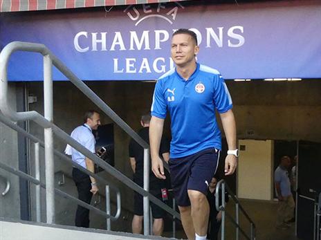 רוצה לזכות בכל התארים. בכר (דני מרון)