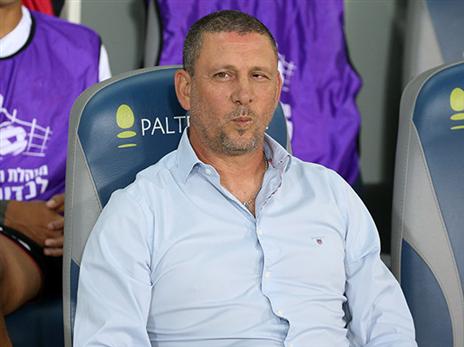 יכול לחייך אחרי כמה עונות קשות. ניר קלינגר (יוסי שקל)