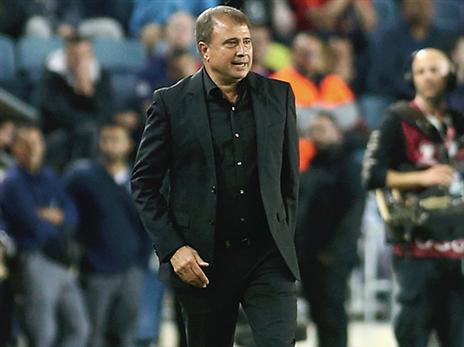 אלישע לוי. "רעב לאמן" (אלן שיבר)