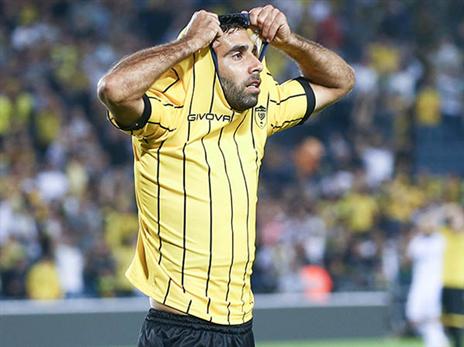 לא יהיה כשיר. עזרא (דני מרון)