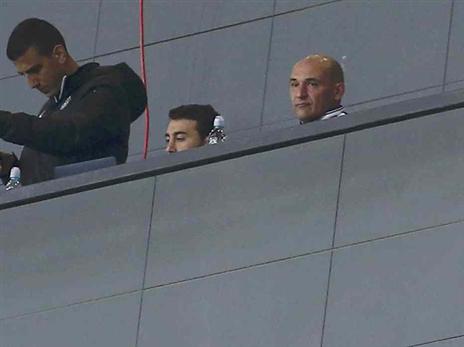 אלאך. "אדם מאוד חיובי" (אלן שיבר)