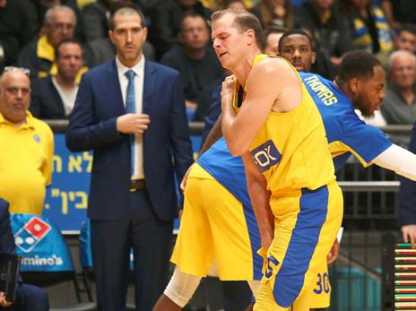 היה חסר בהגנה. רול (אלן שיבר)