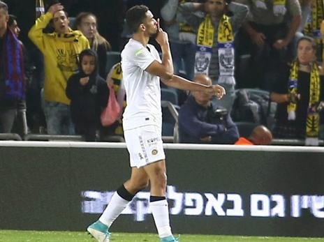 הצהוב נותר על כנו (אלן שיבר)