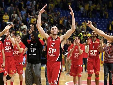 חגיגה אדומה (אלן שיבר)