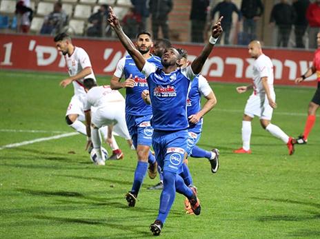 פירס. חזר לכבוש (יוסי שקל)