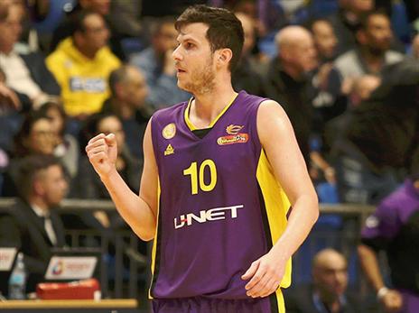 הצרחות של פניני עזרו (אלן שיבר)