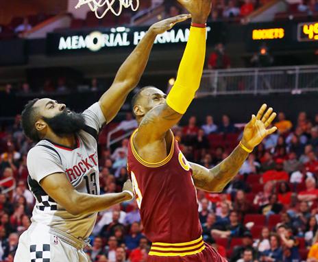 ג'יימס והארדן. צריכים לשתף פעולה? (Getty)