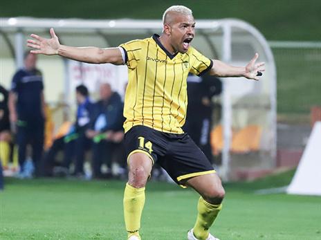 9 שערים מעמדת הקשר האחורי (דני מרון)