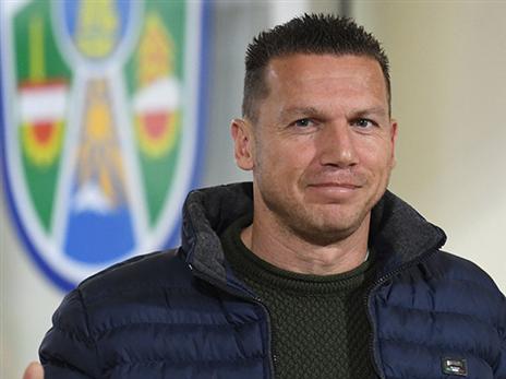 בכר. "נבוא מיוחדים" (אנצ'ו גוש)