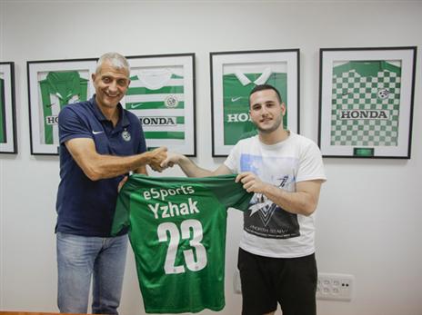 אור יצחק. שחקן ה-eSports של מכבי חיפה. צילום: אתר מכבי חיפה