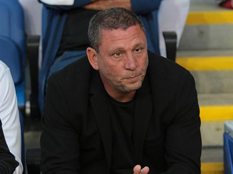 קלינגר. העומס השפיע על הקבוצה שלו