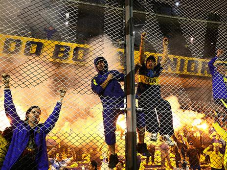 אוהדי בוקה ג'וניורס בסופר קלאסיקו (Getty)