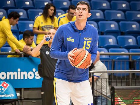 הפסד ביתי למכבי (עודד קרני)