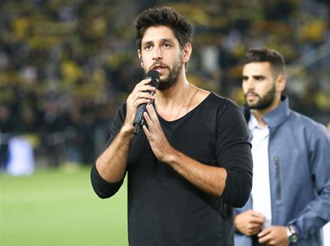 עידן עמדי שר את ההמנון (דני מרון)