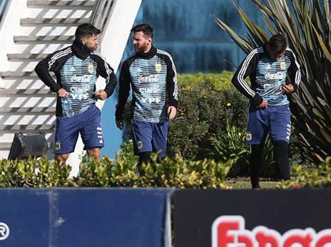 השחקנים יסכימו להגיע? (Getty)