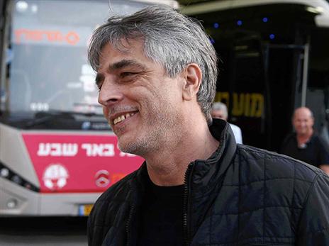 אוחנה. אמור לצאת למחנה (אלן שיבר)